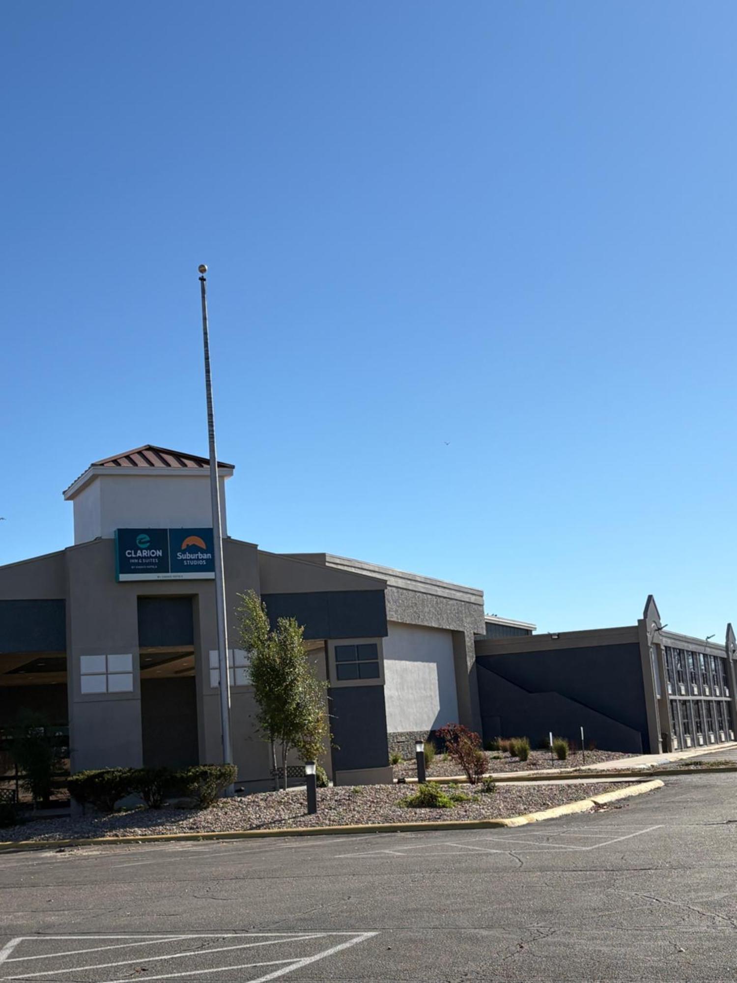 Clarion Inn & Suites And Convention Center Kearney Luaran gambar