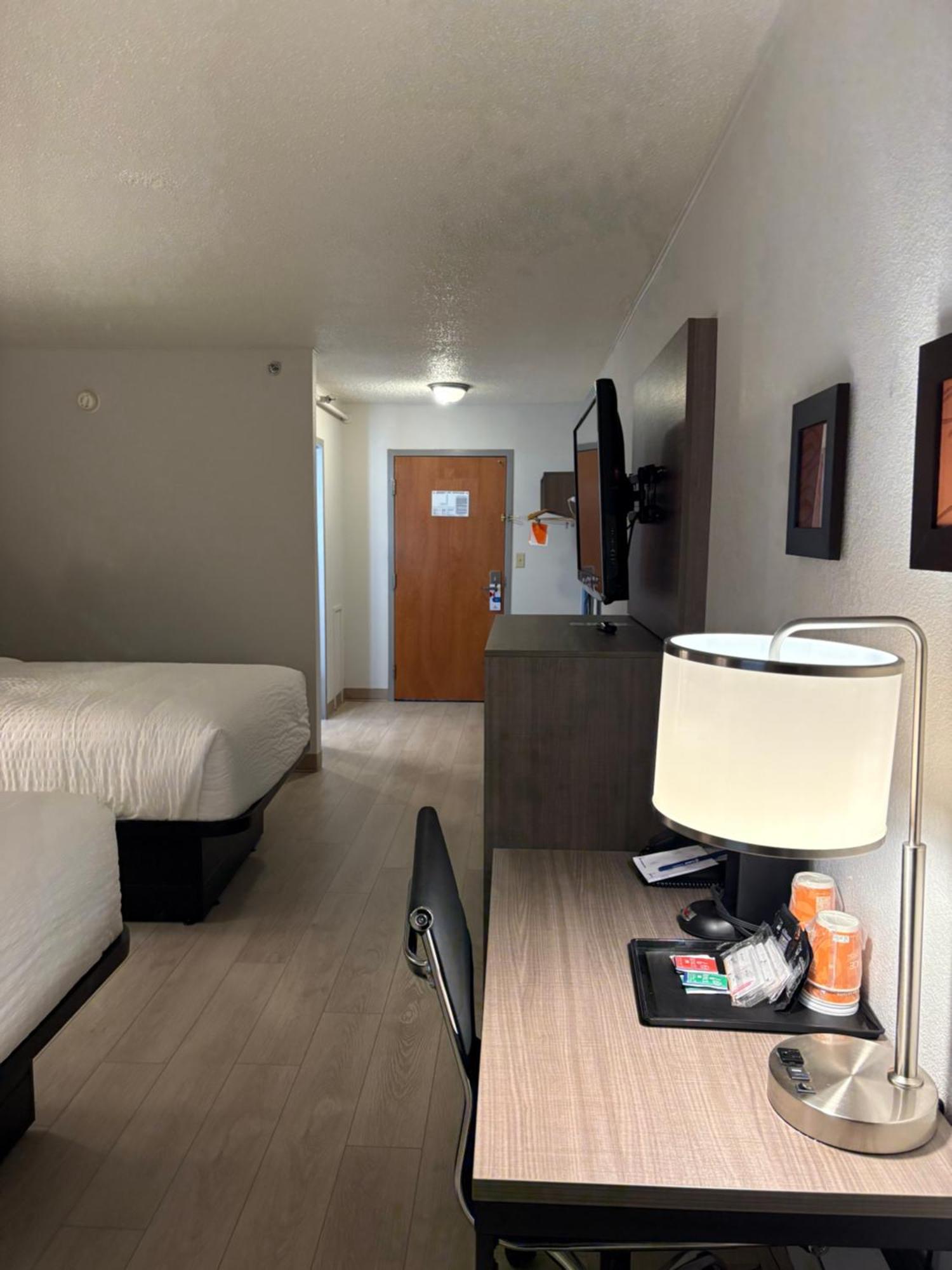 Clarion Inn & Suites And Convention Center Kearney Luaran gambar