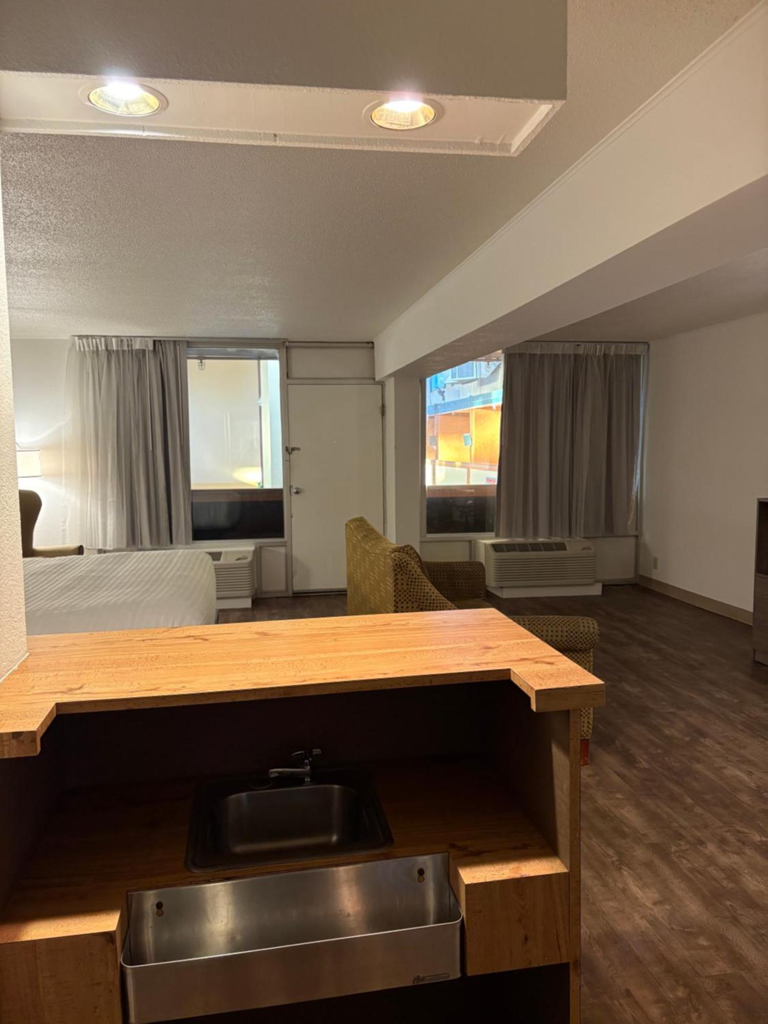 Clarion Inn & Suites And Convention Center Kearney Luaran gambar
