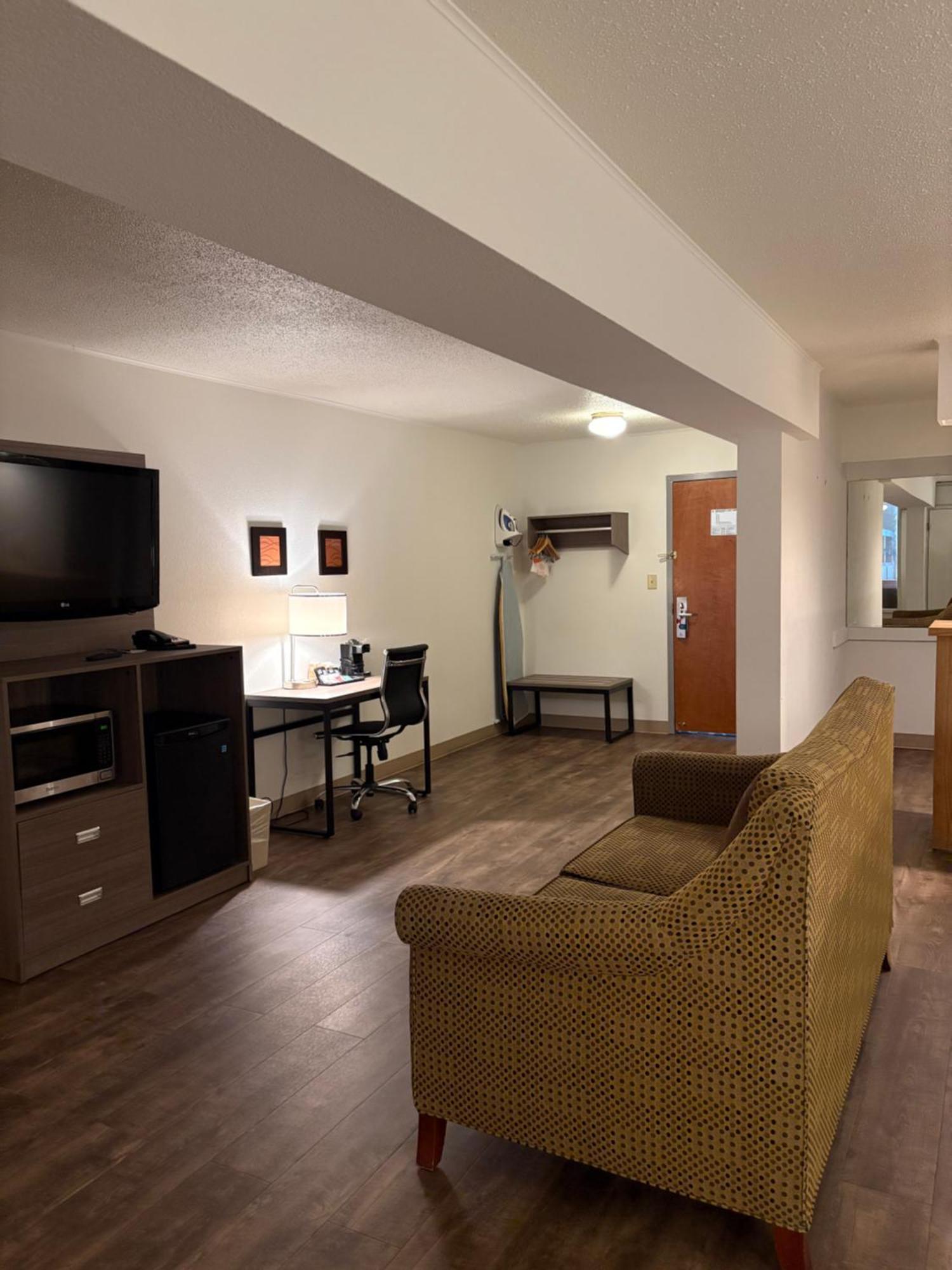 Clarion Inn & Suites And Convention Center Kearney Luaran gambar