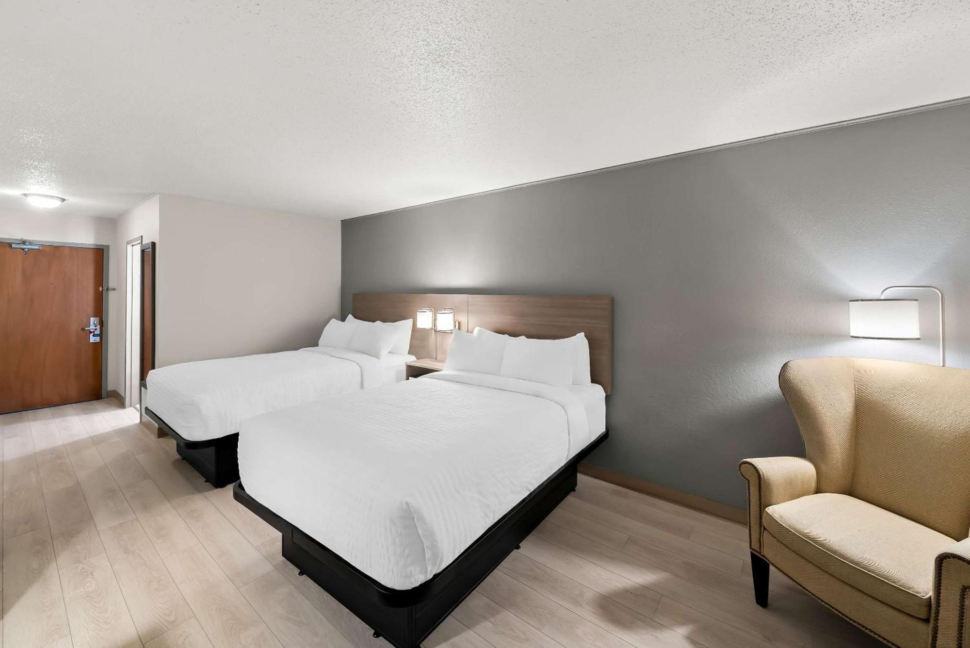 Clarion Inn & Suites And Convention Center Kearney Luaran gambar