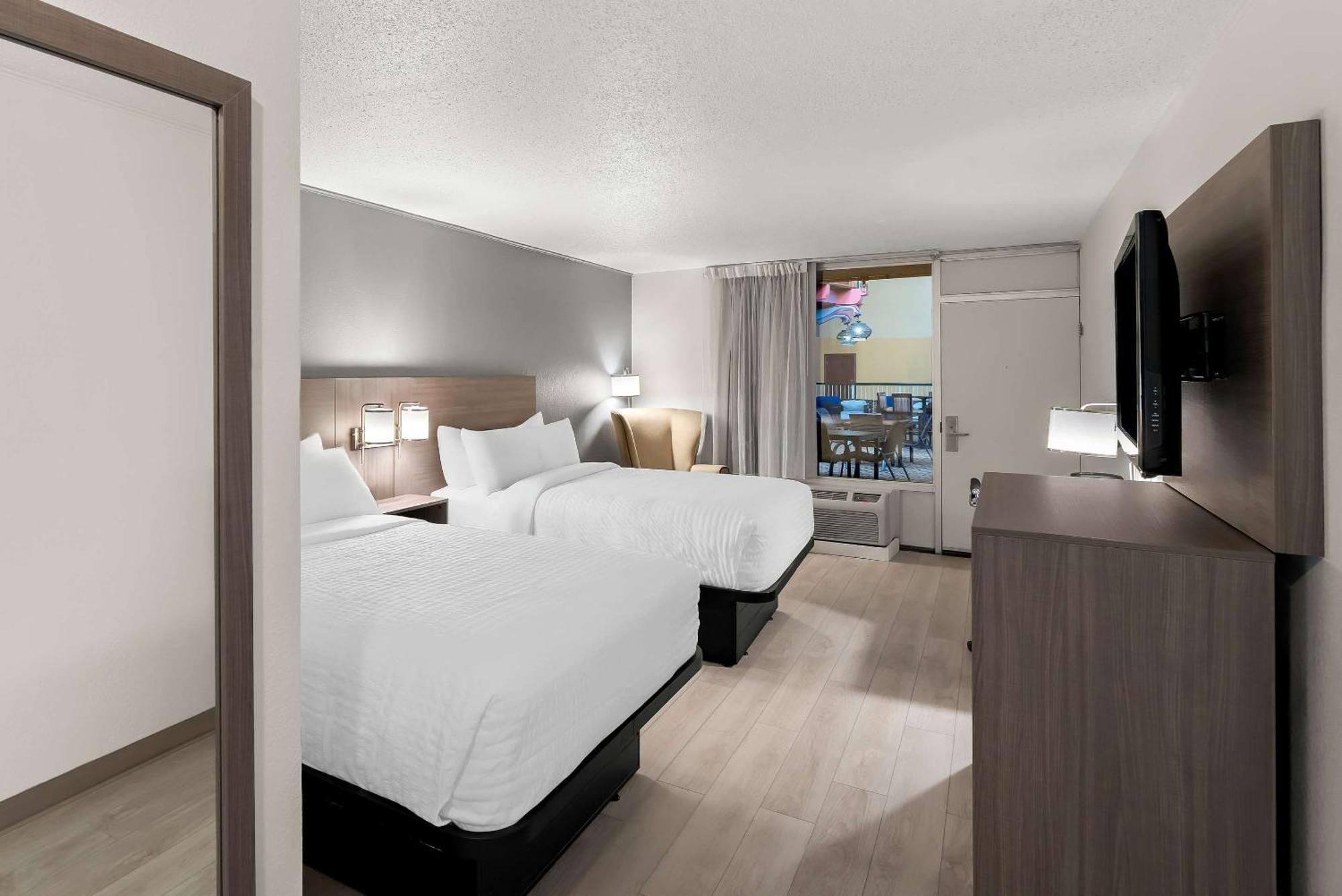 Clarion Inn & Suites And Convention Center Kearney Luaran gambar