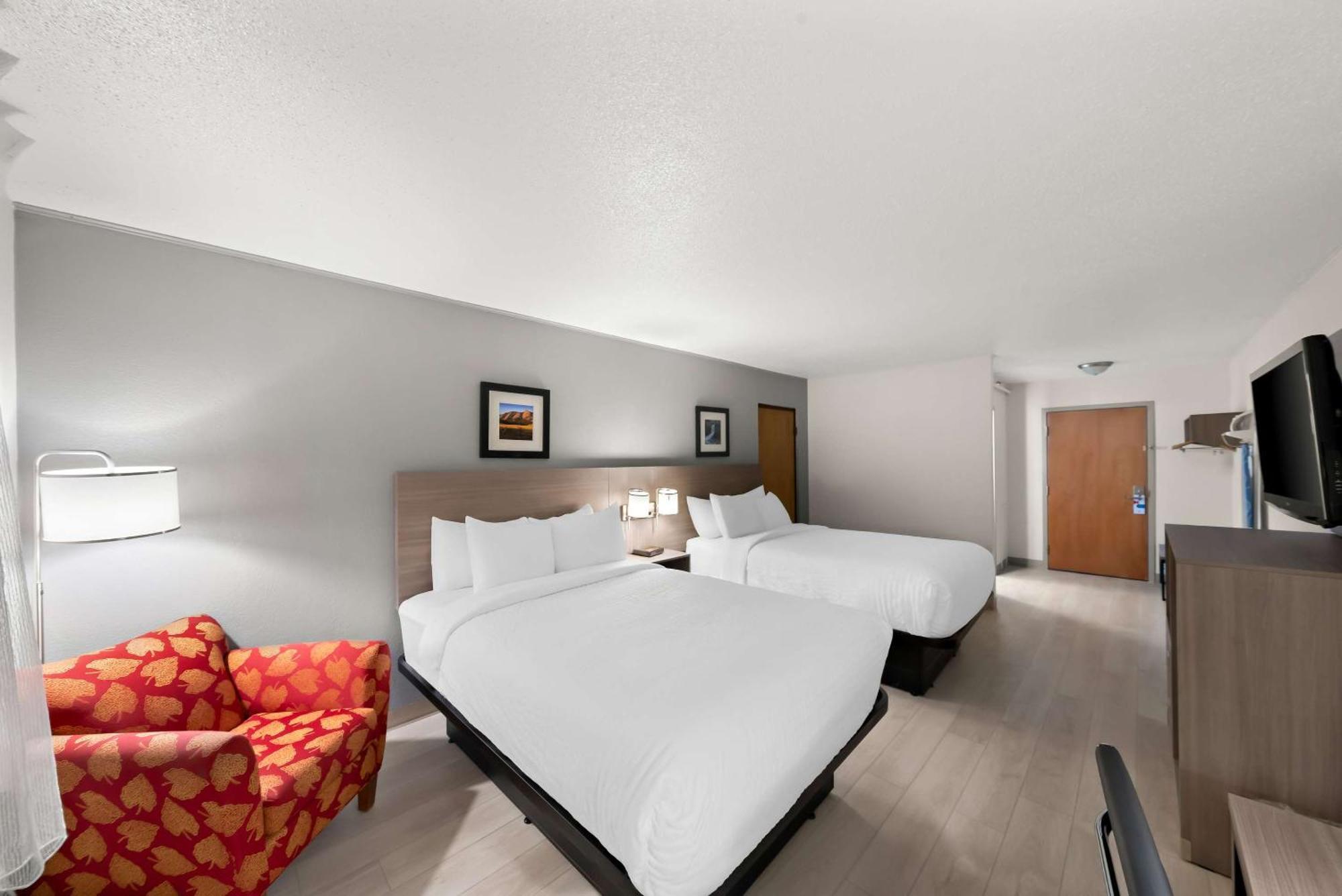 Clarion Inn & Suites And Convention Center Kearney Luaran gambar