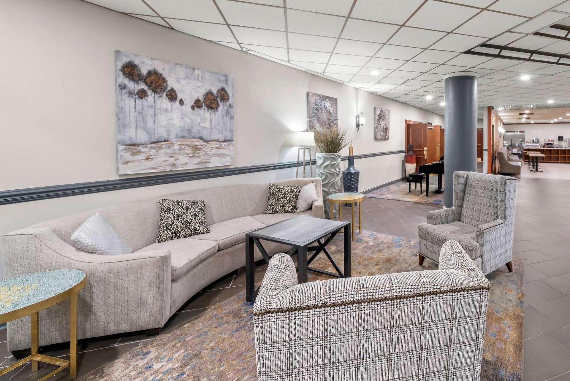 Clarion Inn & Suites And Convention Center Kearney Luaran gambar