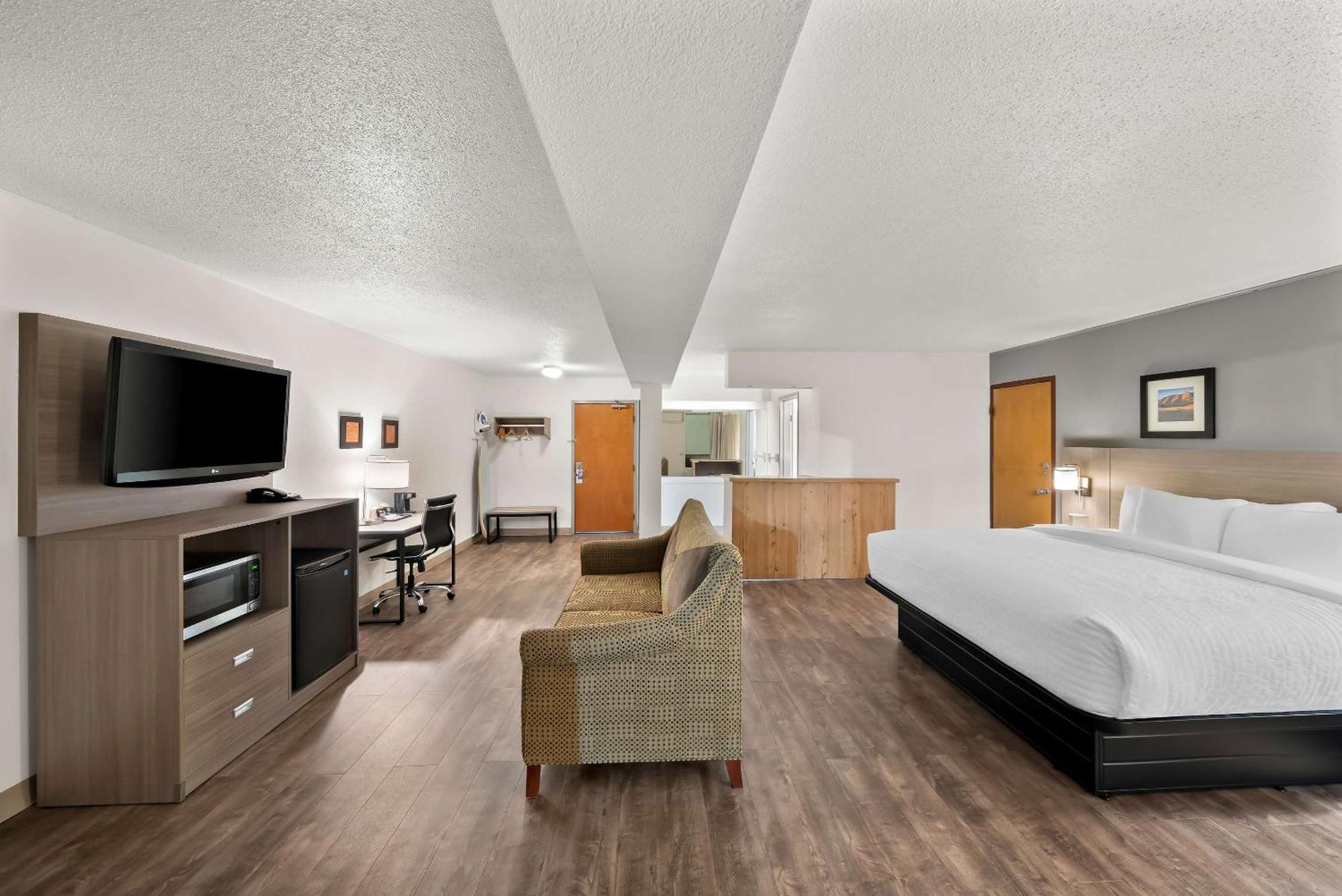 Clarion Inn & Suites And Convention Center Kearney Luaran gambar